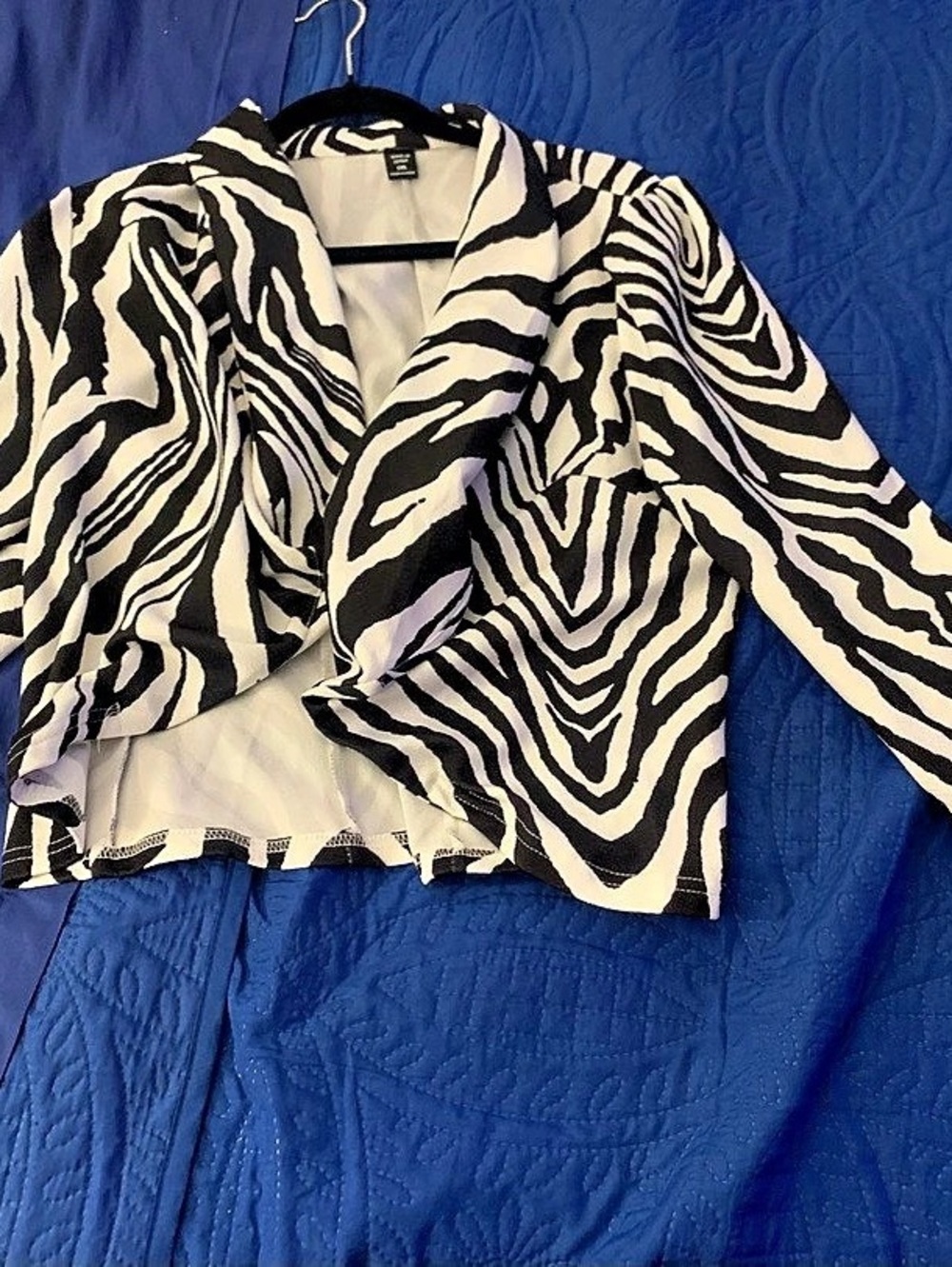 SHEIN Curve Zebra Striped Print Blazer Black & White 1XL
